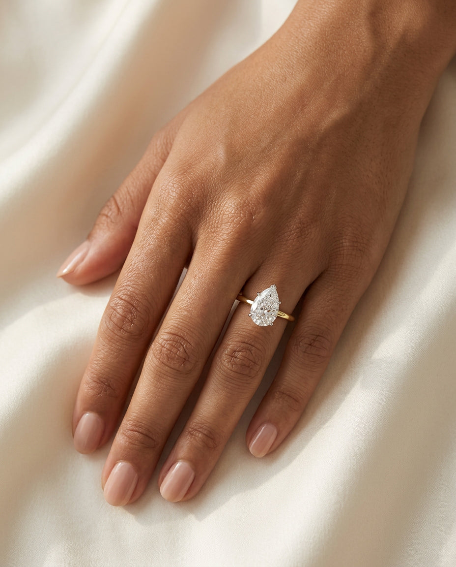 Aurélie pear solitaire