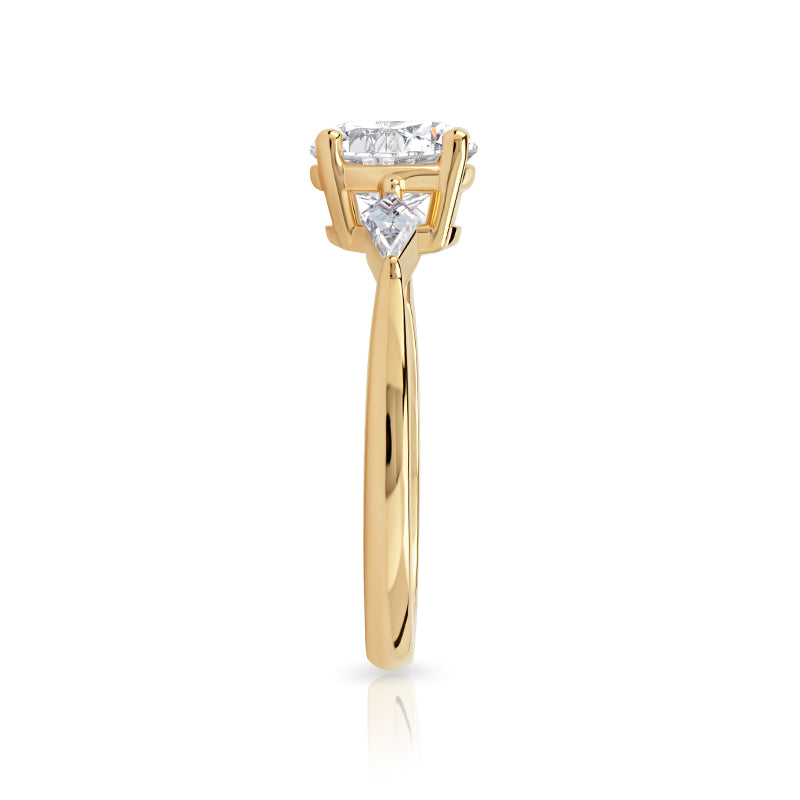 4P Trilogy Kites — 1.53ct Round Brilliant in 18ct Yellow Gold